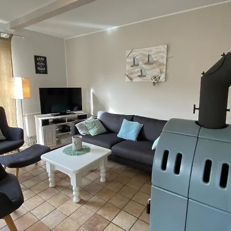 Holiday home Nordseejuwel Friedrichskoog-Spitz